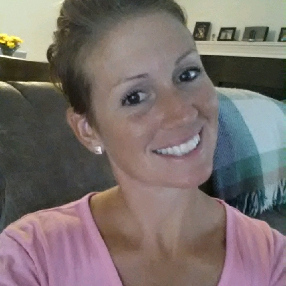 Meet your Posher, Candace